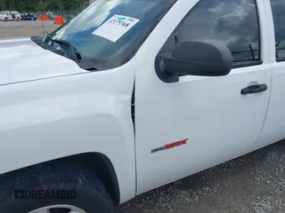 2008 Chevrolet Silverado 1500 with VIN 3GCEC13Y18G194470, listed as a IAAI auction lot 42175368 with 316,159 mi miles and . Bid and sale history available at DreamBid. Image 6.