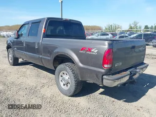 2006 Ford F-250 XL z VIN 1FTSW21P16ED75714, wystawiony jako IAAI lot #42029148 z przebiegiem Nie podano mil oraz . Historia ofert i sprzedaży dostępna na DreamBid. Obrazek 3.