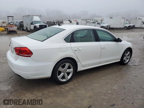 2012 Volkswagen Passat SE z VIN 1VWBH7A37CC030518, wystawiony jako Copart lot #86875014 z przebiegiem 136 259 mil mil oraz Czysty tytuł • Clean title. Historia ofert i sprzedaży dostępna na DreamBid. Obrazek 3.
