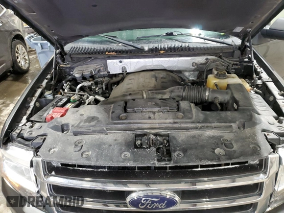 2015 Ford Expedition XLT z VIN 1FMJU1JT7FEF38984, wystawiony jako Copart lot #42081555 z przebiegiem 101 225 mil mil oraz Szkoda całkowita • Salvage title. Historia ofert i sprzedaży dostępna na DreamBid. Obrazek 12.