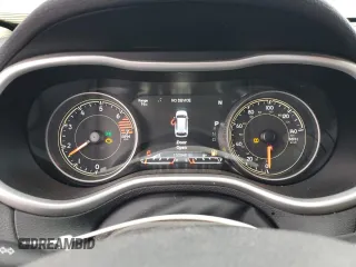 2017 Jeep Cherokee Limited with VIN 1C4PJMDBXHW537028, listed as a Copart auction lot 43150265 with 150,946 mi miles and Salvage Title. Bid and sale history available at carsss.com. Image 9.