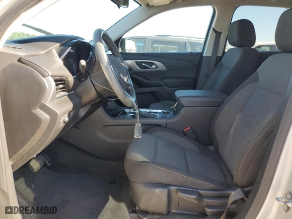 2021 Chevrolet Traverse LS with VIN 1GNERFKW9MJ228909, listed as a Copart auction lot 52132165 with 61,943 mi miles and Salvage Title. Bid and sale history available at carsss.com. Image 7.