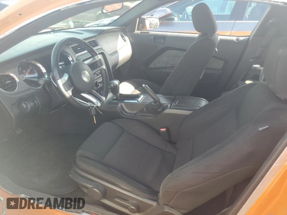 2010 Ford Mustang V6 with VIN 1ZVBP8AN0A5162385, listed as a Copart auction lot 53983395 with 171,910 mi miles and Clean Title. Bid and sale history available at DreamBid. Image 7.