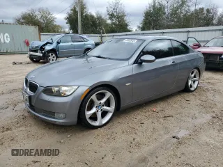 2009 BMW 3 Series 335i z VIN WBAWB73589P047041, wystawiony jako Copart lot #48000945 z przebiegiem 142 207 mil mil oraz Szkoda całkowita • Salvage title. Historia ofert i sprzedaży dostępna na DreamBid. Obrazek 1.