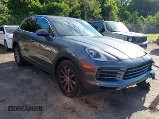 2019 Porsche Cayenne z VIN WP1AA2AY6KDA08082, wystawiony jako IAAI lot #42331796 z przebiegiem 85 847 mil mil oraz . Historia ofert i sprzedaży dostępna na DreamBid. Obrazek 1.