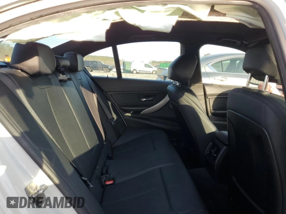 2015 BMW 3 Series 320i with VIN WBA3B1C56FK140407, listed as a Copart auction lot 51576015 with 88,718 mi miles and Salvage title. Bid and sale history available at DreamBid. Image 10.