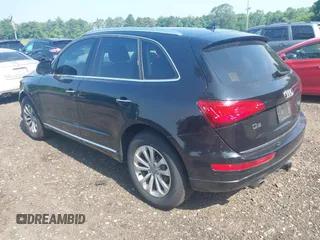 2016 Audi Q5 Premium z VIN WA1C2AFP5GA051381, wystawiony jako IAAI lot #42559055 z przebiegiem 132 841 mil mil oraz . Historia ofert i sprzedaży dostępna na DreamBid. Obrazek 3.