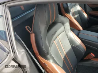 2020 Aston Martin Vantage z VIN SCFSMGAW6LGN03442, wystawiony jako Copart lot #83372524 z przebiegiem 10 819 mil mil oraz Szkoda całkowita • Salvage title. Historia ofert i sprzedaży dostępna na DreamBid. Obrazek 10.