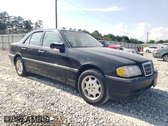 2000 Mercedes-Benz C 230 Kompressor with VIN WDBHA24G4YA839138, listed as a Copart auction lot 54525245 with 227,775 mi miles and Salvage title. Bid and sale history available at DreamBid. Image 4.