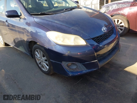 2010 Toyota Matrix z VIN 2T1KU4EE7AC242574, wystawiony jako IAAI lot #41799126 z przebiegiem 116 782 mil mil oraz . Historia ofert i sprzedaży dostępna na DreamBid. Obrazek 6.