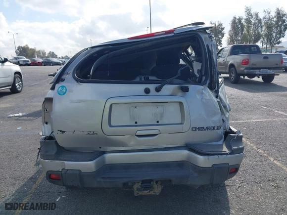2004 Chevrolet TrailBlazer LT with VIN 1GNDS13S442417203, listed as a IAAI auction lot 41858690 with 98,983 mi miles. Bid and sale history available at carsss.com. Image 16.