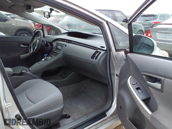 2011 Toyota Prius I with VIN JTDKN3DU6B0259779, listed as a IAAI auction lot 42164475 with 207,243 mi miles. Bid and sale history available at carsss.com. Image 5.