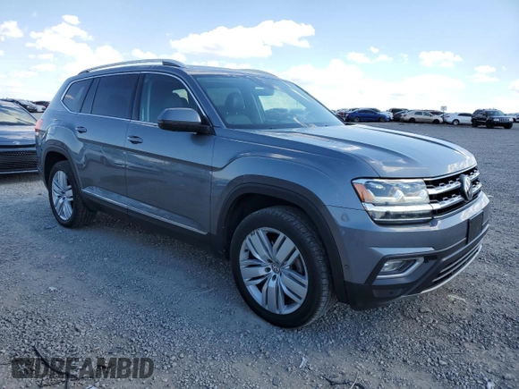 2019 Volkswagen Atlas SEL Premium z VIN 1V2NR2CA5KC524661, wystawiony jako Copart lot #50815745 z przebiegiem 134 940 mil mil oraz Szkoda całkowita • Salvage title. Historia ofert i sprzedaży dostępna na DreamBid. Obrazek 4.