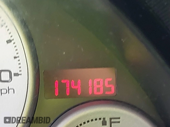2002 Acura RSX Manual с VIN JH4DC538X2C027178, выставлен на аукционе IAAI как лот 41867235 с пробегом 174 185 миль миль и . История ставок и продаж доступна на DreamBid. Изображение 16.