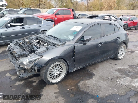 2014 Mazda 3 i Sport with VIN JM1BM1K72E1186770, listed as a IAAI auction lot 40926275 with 146,490 mi miles and . Bid and sale history available at carsss.com. Image 2.