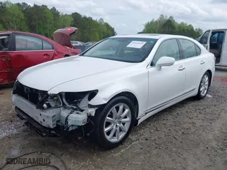 2008 Lexus LS 460 with VIN JTHBL46F685060851, listed as a IAAI auction lot 41918129 with 1 mi miles. Bid and sale history available at carsss.com. Image 23.