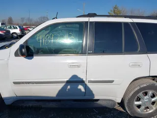 2005 GMC Envoy SLE with VIN 1GKDT13S052378542, listed as a IAAI auction lot 41897213 with 178,355 mi miles. Bid and sale history available at carsss.com. Image 14.
