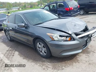 2012 Honda Accord SE z VIN 1HGCP2F66CA195604, wystawiony jako IAAI lot #42073000 z przebiegiem 206 501 mil mil oraz . Historia ofert i sprzedaży dostępna na DreamBid. Obrazek 1.
