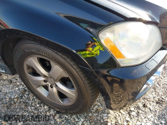 2011 Mercedes-Benz GL-Class GL 450 with VIN 4JGBF7BE9BA706482, listed as a IAAI auction lot 42183670 with 259,450 mi miles. Bid and sale history available at carsss.com. Image 6.