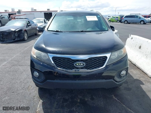 2012 Kia Sorento LX with VIN 5XYKT3A61CG191690, listed as a IAAI auction lot 41931216 with 182,619 mi miles. Bid and sale history available at carsss.com. Image 13.