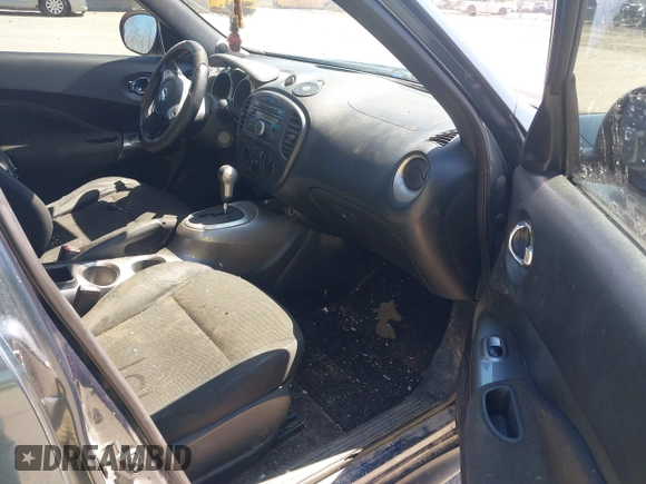 2013 Nissan Juke S with VIN JN8AF5MR2DT220192, listed as a IAAI auction lot 42114431 with 200,651 mi miles. Bid and sale history available at carsss.com. Image 5.