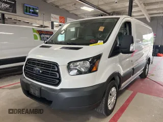 2017 Ford Transit z VIN 1FTYE1ZM1HKA12366, wystawiony jako IAAI lot #42501054 z przebiegiem 199 105 mil mil oraz . Historia ofert i sprzedaży dostępna na DreamBid. Obrazek 6.