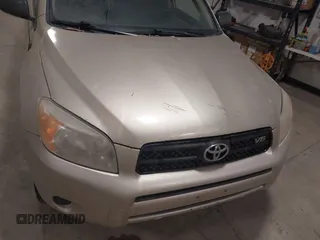 2008 Toyota RAV4 with VIN JTMBK33V185056054, listed as a IAAI auction lot 41702082 with 256,189 mi miles. Bid and sale history available at carsss.com. Image 6.
