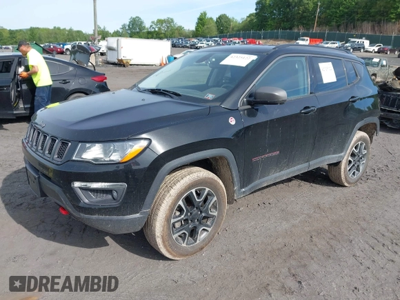 2020 Jeep Compass Trailhawk z VIN 3C4NJDDB7LT195317, wystawiony jako IAAI lot #42325122 z przebiegiem 97 858 mil mil oraz . Historia ofert i sprzedaży dostępna na DreamBid. Obrazek 17.