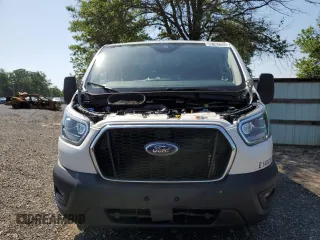 2023 Ford Transit Cargo with VIN 1FTBR1Y84PKA66581, listed as a Copart auction lot 62182335 with 19,897 mi miles and Clean title. Bid and sale history available at DreamBid. Image 5.