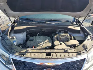 2014 Kia Sorento LX z VIN 5XYKT3A68EG508612, wystawiony jako Copart lot #52142815 z przebiegiem 168 341 mil mil oraz Szkoda całkowita • Salvage title. Historia ofert i sprzedaży dostępna na DreamBid. Obrazek 12.