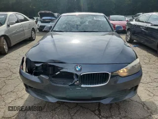 2015 BMW 3 Series 320i xDrive z VIN WBA3C3G55FNT53401, wystawiony jako Copart lot #60574915 z przebiegiem 184 516 mil mil oraz Czysty tytuł • Clean title. Historia ofert i sprzedaży dostępna na DreamBid. Obrazek 5.