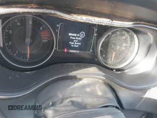 2019 Jeep Cherokee Latitude Plus с VIN 1C4PJLLB5KD300798, выставлен на аукционе IAAI как лот 42257063 с пробегом 155 039 миль миль и . История ставок и продаж доступна на DreamBid. Изображение 7.