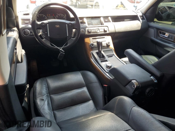 2011 Land Rover Range Rover Sport HSE с VIN SALSF2D42BA702973, выставлен на аукционе Copart как лот 61421615 с пробегом 104 635 миль миль и Списание • Salvage title. История ставок и продаж доступна на DreamBid. Изображение 8.