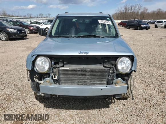2014 Jeep Patriot Latitude with VIN 1C4NJRFBXED512414, listed as a Copart auction lot 50934605 with 37,714 mi miles and Salvage Title. Bid and sale history available at carsss.com. Image 5.