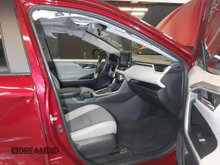2022 Toyota RAV4 XLE with VIN 2T3P1RFV7NW271577, listed as a IAAI auction lot 42570463 with 20,106 mi miles and . Bid and sale history available at DreamBid. Image 5.