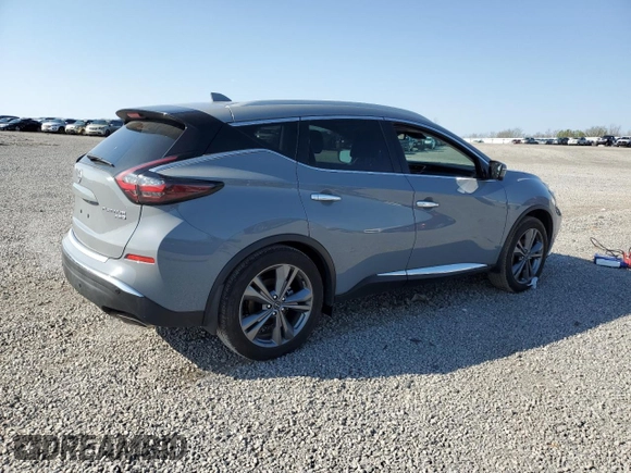 2024 Nissan Murano Platinum z VIN 5N1AZ2DS4RC111918, wystawiony jako Copart lot #52519005 z przebiegiem 18 681 mil mil oraz Szkoda całkowita • Salvage title. Historia ofert i sprzedaży dostępna na DreamBid. Obrazek 3.
