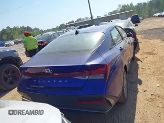 2024 Hyundai Elantra SE with VIN KMHLL4DG9RU829766, listed as a IAAI auction lot 42080095 with 8,711 mi miles and . Bid and sale history available at DreamBid. Image 16.