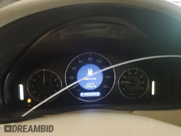 2005 Mercedes-Benz CLK 320 z VIN WDBTK65G45T048797, wystawiony jako Copart lot #71617034 z przebiegiem 84 006 mil mil oraz Szkoda całkowita • Salvage title. Historia ofert i sprzedaży dostępna na DreamBid. Obrazek 9.