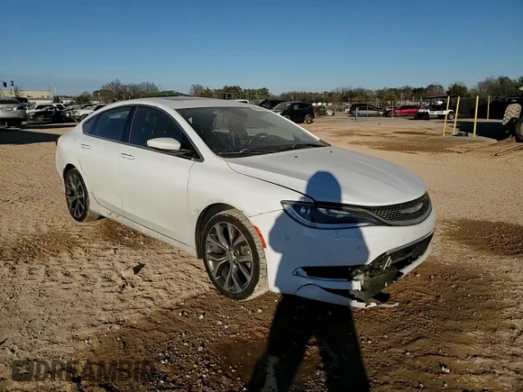 2015 Chrysler 200 C with VIN 1C3CCCCB3FN527646, listed as a Copart auction lot 42138125 with 203,105 mi miles and Salvage Title. Bid and sale history available at DreamBid. Image 13.