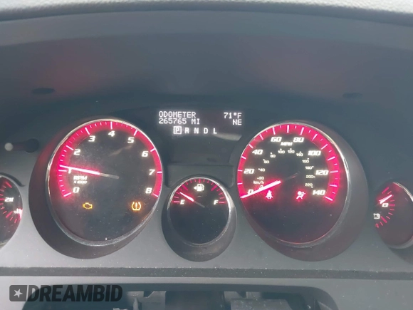 2011 GMC Acadia SLT1 with VIN 1GKKRRED7BJ152423, listed as a IAAI auction lot 42157733 with 265,765 mi miles. Bid and sale history available at carsss.com. Image 7.