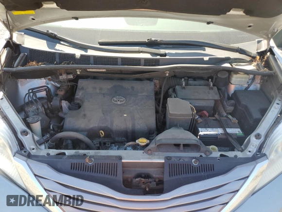 2016 Toyota Sienna XLE with VIN 5TDYK3DC0GS752355, listed as a Copart auction lot 61857925 with 146,949 mi miles and Salvage title. Bid and sale history available at DreamBid. Image 12.