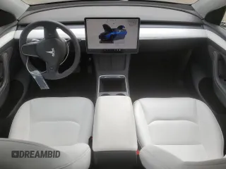 2024 Tesla Model Y with VIN 7SAYGDED3RF118546, listed as a Copart auction lot 56573375 with 4,760 mi miles and Salvage title. Bid and sale history available at DreamBid. Image 8.