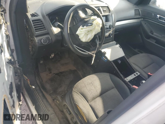 2018 Ford Police Interceptor Utility z VIN 1FM5K8AR6JGC94777, wystawiony jako Copart lot #51042555 z przebiegiem Nie podano mil oraz Szkoda całkowita • Salvage title. Historia ofert i sprzedaży dostępna na DreamBid. Obrazek 8.