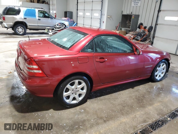 2002 Mercedes-Benz SLK-Class 2.3L Kompressor with VIN WDBKK49F22F262764, listed as a Copart auction lot 82960454 with 108,983 mi miles and Salvage Title. Bid and sale history available at carsss.com. Image 3.