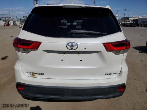 2019 Toyota Highlander SE with VIN 5TDJZRFH3KS943706, listed as a Copart auction lot 51982925 with 62,596 mi miles and Salvage Title. Bid and sale history available at carsss.com. Image 6.