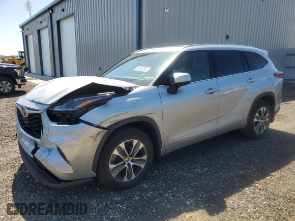 2021 Toyota Highlander XLE with VIN 5TDGZRBH3MS074401, listed as a Copart auction lot 54539505 with 49,325 mi miles and Salvage title. Bid and sale history available at DreamBid. Image 1.