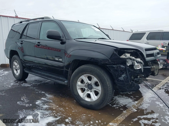 2005 Toyota 4Runner SR5 with VIN JTEBU14R950077268, listed as a IAAI auction lot 41588206 with 188,870 mi miles. Bid and sale history available at carsss.com. Image 1.