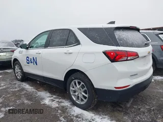 2024 Chevrolet Equinox LS with VIN 3GNAX5EG0RL287768, listed as a IAAI auction lot 41622472 with 13,697 mi miles. Bid and sale history available at carsss.com. Image 3.