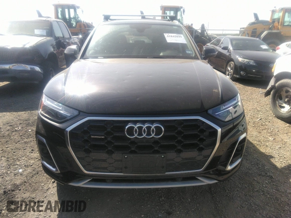2024 Audi Q5 S line Premium Plus with VIN WA1EAAFY8R2086532, listed as a IAAI auction lot 41845939 with 18,852 mi miles. Bid and sale history available at carsss.com. Image 12.