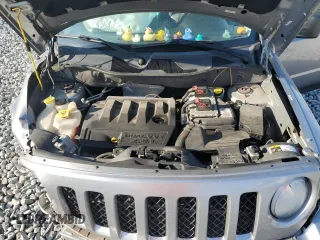 2014 Jeep Patriot Latitude with VIN 1C4NJRFB9ED759908, listed as a Copart auction lot 63874905 with 61,960 mi miles and Salvage title. Bid and sale history available at DreamBid. Image 12.